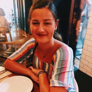 Meet your Posher, Gaby